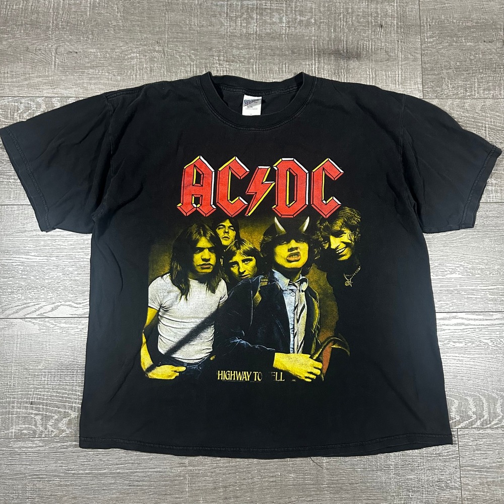 AC/DC Highway to Hell Band Graphic T-Shirt Black Gildan XL 2001 Copyright